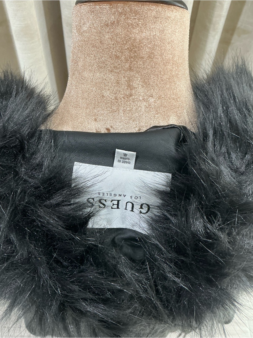 Guess Black Quilted Vest with Faux Fur Collar - Picture 5 of 5